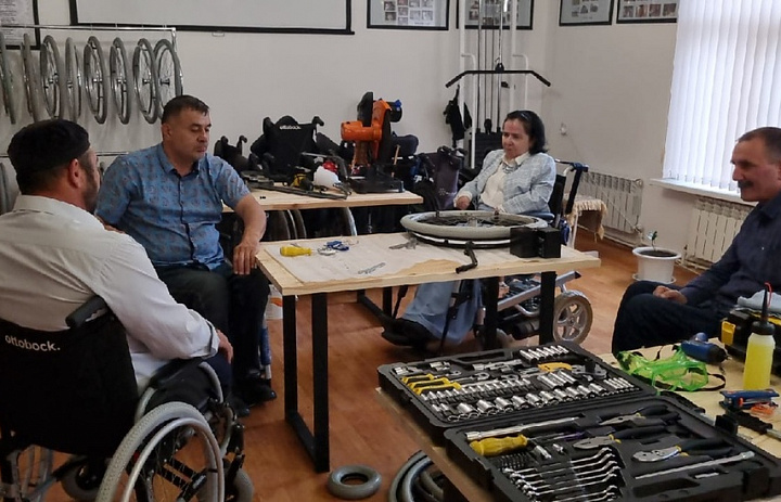 Единственный на Северном Кавказе цех по ремонту инвалидных колясок нуждается в помощи